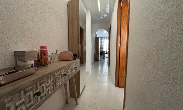 Venta - Apartamento / piso -
Torrevieja - Playa del cura