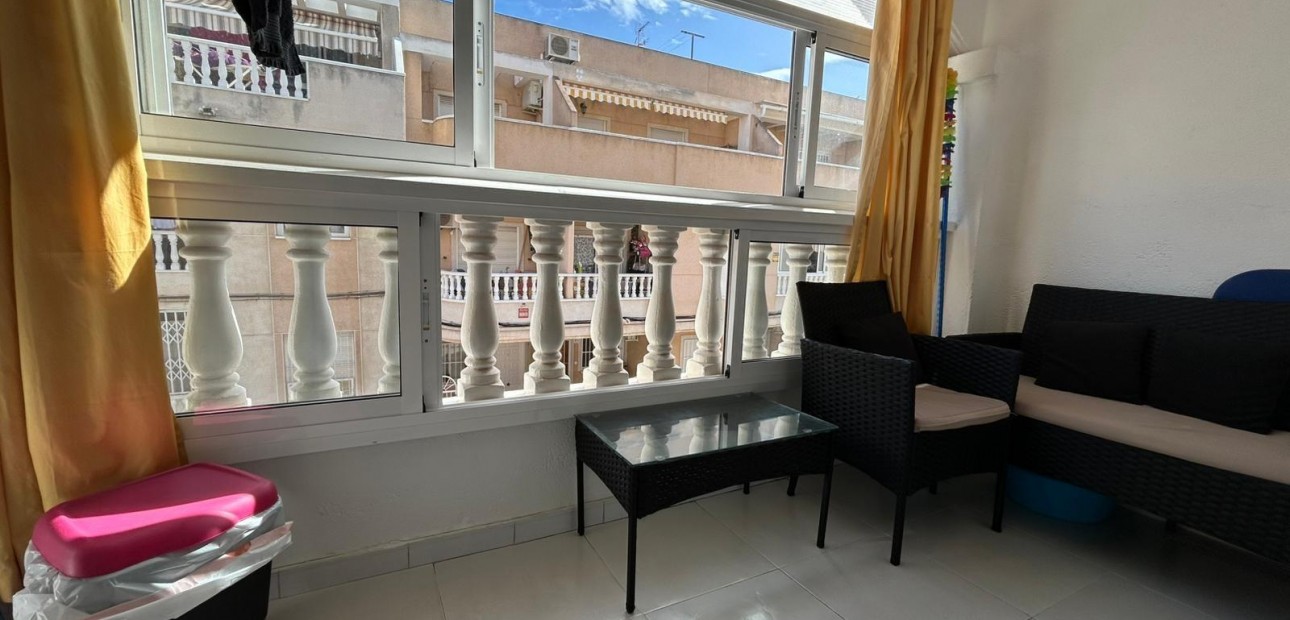 Venta - Apartamento / piso -
Torrevieja - Playa del cura