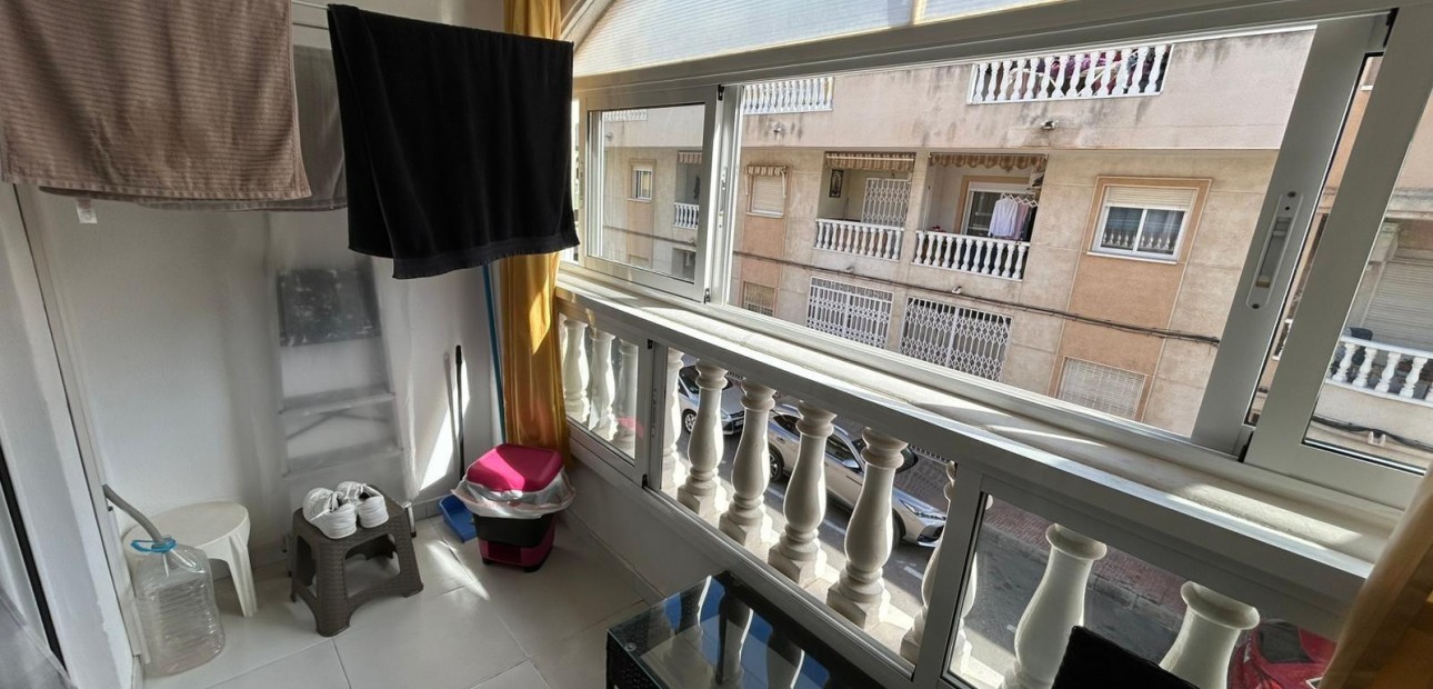 Venta - Apartamento / piso -
Torrevieja - Playa del cura