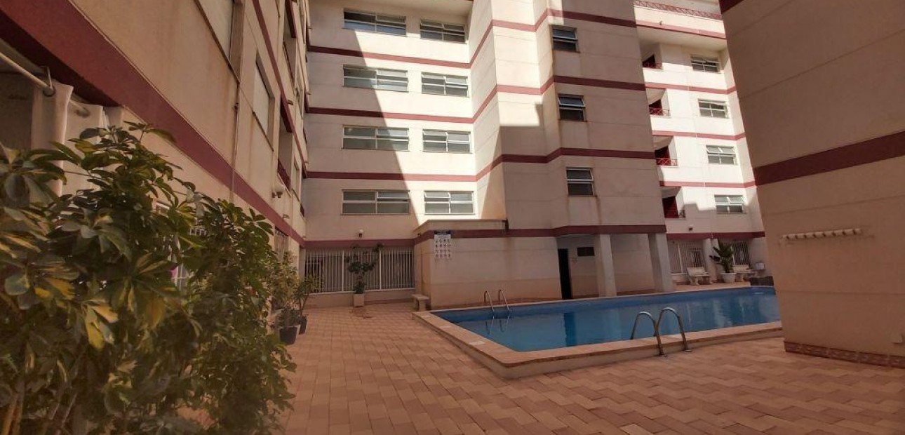 Venta - Ático -
Torrevieja - Centro