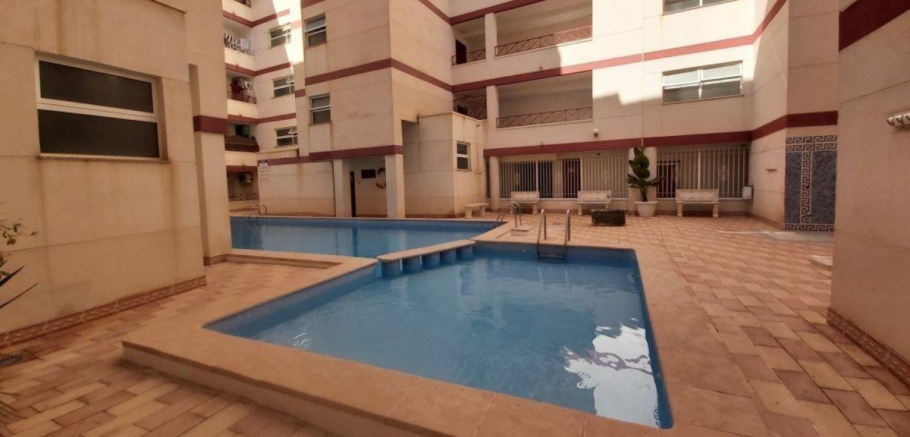 Venta - Ático -
Torrevieja - Centro