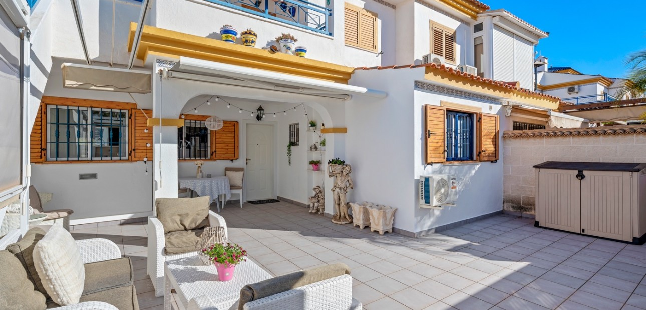 Venta - Apartamento / piso -
Mil Palmeras - Mil Palmeras - Town