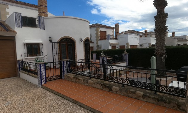 Venta - Detached Villa -
Algorfa - La Finca Golf Resort