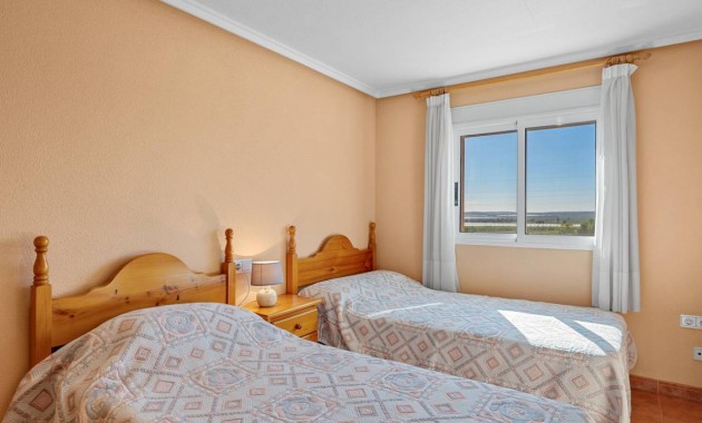 Venta - Finca / Country Property -
Los Montesinos