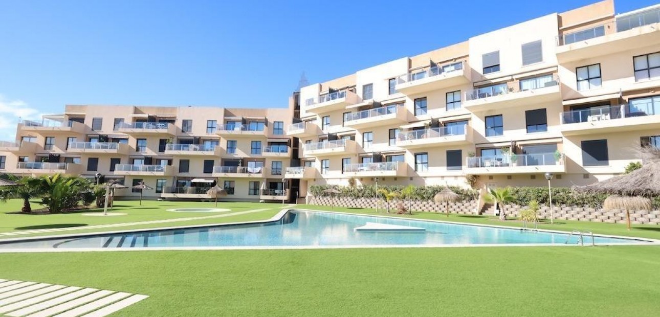 Venta - Apartamento / piso -
Orihuela Costa - La Zenia