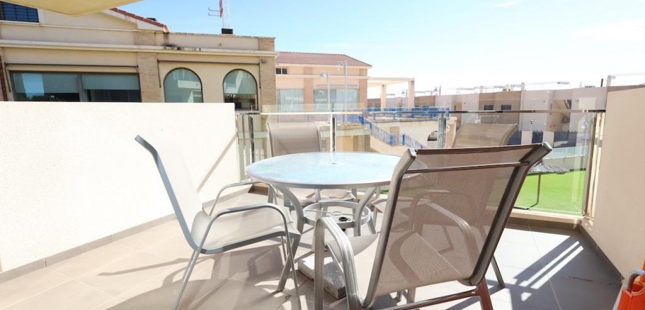 Venta - Apartamento / piso -
Orihuela Costa - La Zenia