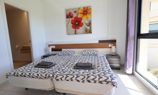 Venta - Apartamento / piso -
Orihuela Costa - La Zenia