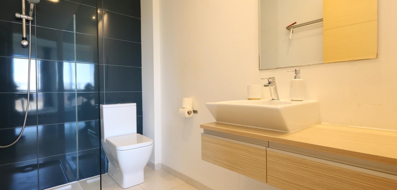 Venta - Apartamento / piso -
Orihuela Costa - La Zenia