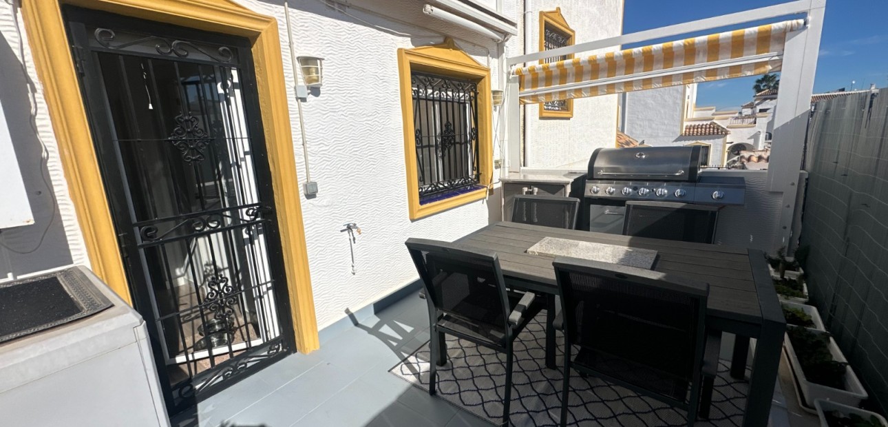 Venta - Adosado -
Orihuela - Entre Naranjos Vistabella