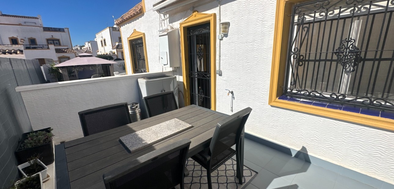 Venta - Adosado -
Orihuela - Entre Naranjos Vistabella