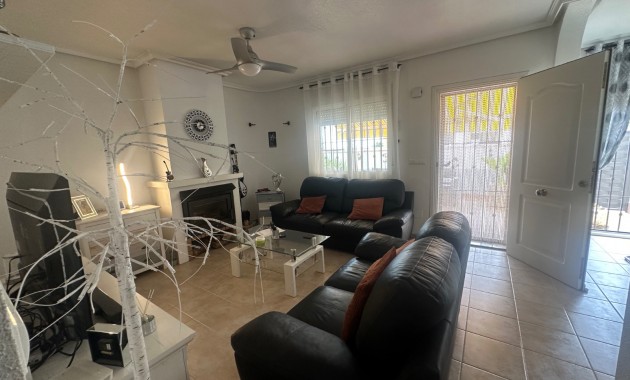 Herverkoop - Villa -
Orihuela - Entre Naranjos Vistabella