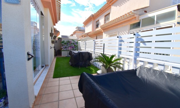 Herverkoop - Quad Villa -
Orihuela Costa - Playa Flamenca