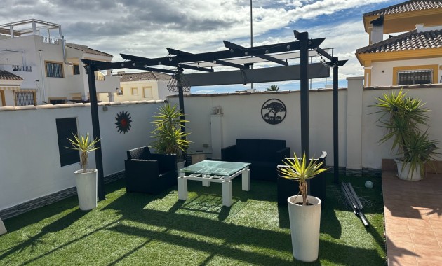 Herverkoop - Villa -
Orihuela - Entre Naranjos Vistabella