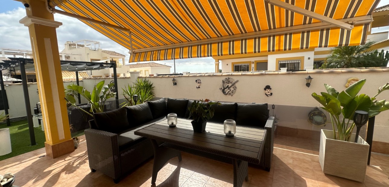 Herverkoop - Villa -
Orihuela - Entre Naranjos Vistabella