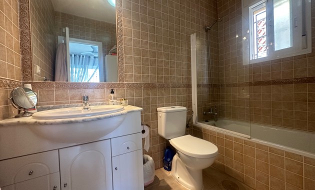 Herverkoop - Villa -
Orihuela - Entre Naranjos Vistabella