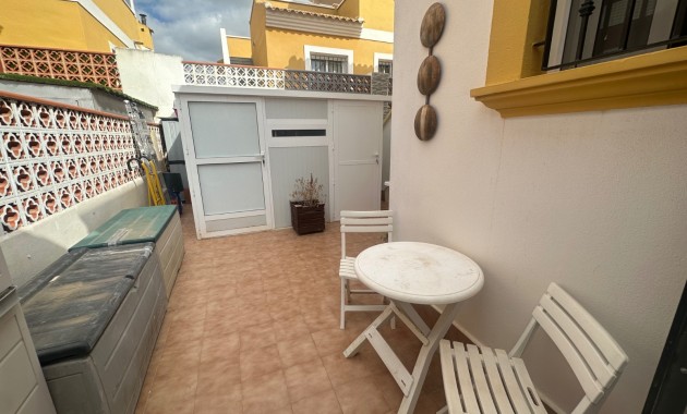 Herverkoop - Villa -
Orihuela - Entre Naranjos Vistabella