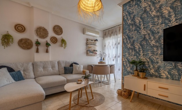 Herverkoop - 1. Apartment / flat -
Torrevieja - Acequion