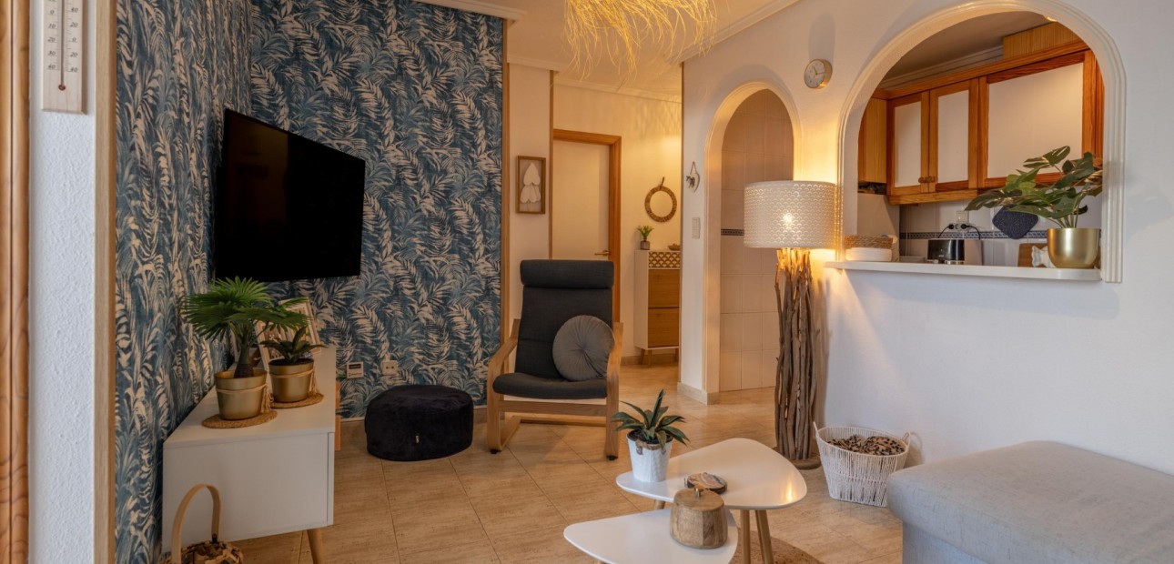 Herverkoop - 1. Apartment / flat -
Torrevieja - Acequion