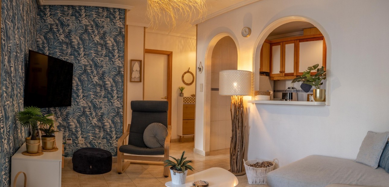 Herverkoop - 1. Apartment / flat -
Torrevieja - Acequion