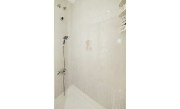 Herverkoop - 1. Apartment / flat -
Torrevieja - Acequion