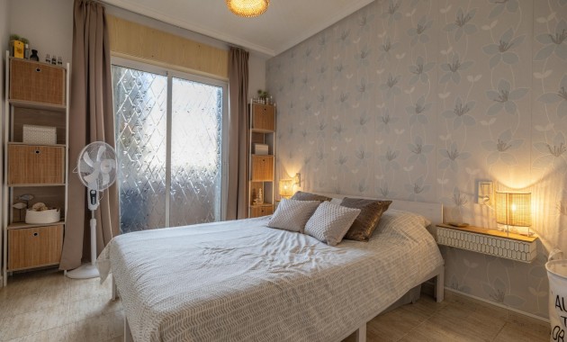 Herverkoop - 1. Apartment / flat -
Torrevieja - Acequion