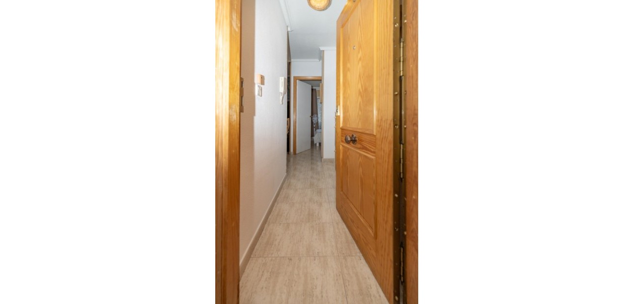 Herverkoop - 1. Apartment / flat -
Torrevieja - Acequion