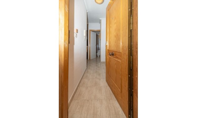 Herverkoop - 1. Apartment / flat -
Torrevieja - Acequion