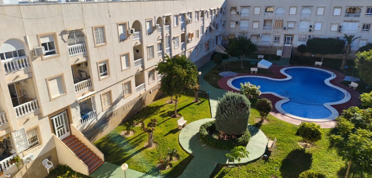 Herverkoop - 1. Apartment / flat -
Torrevieja - Acequion