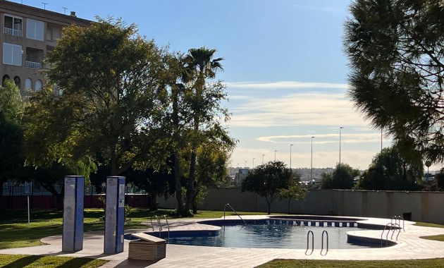 Herverkoop - Apartment flat -
Torrevieja - Centro