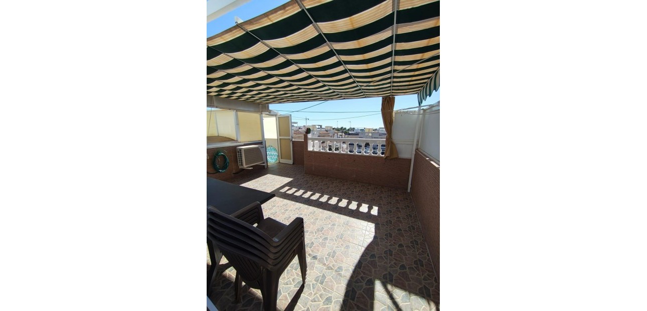 Herverkoop - Bungalow -
Torrevieja - Parque las naciones