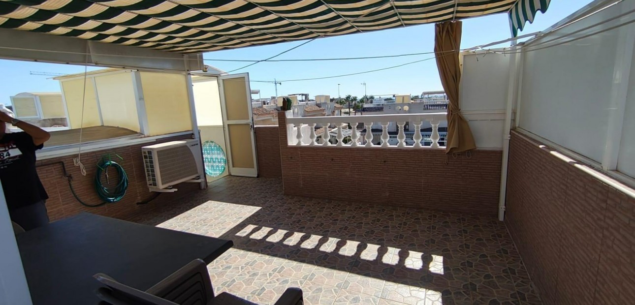 Herverkoop - Bungalow -
Torrevieja - Parque las naciones