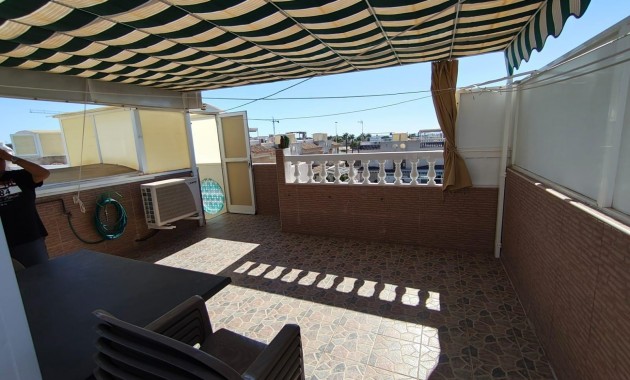 Herverkoop - Bungalow -
Torrevieja - Parque las naciones