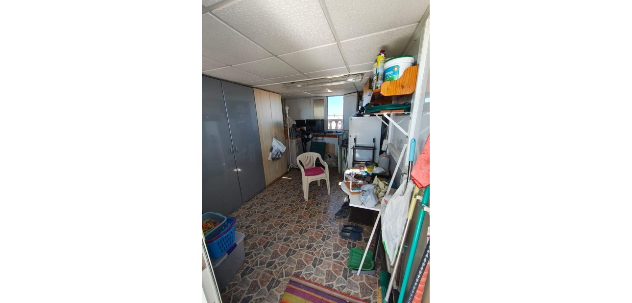 Herverkoop - Bungalow -
Torrevieja - Parque las naciones