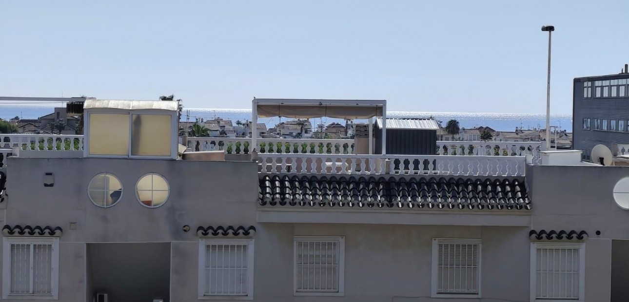 Herverkoop - Bungalow -
Torrevieja - Parque las naciones