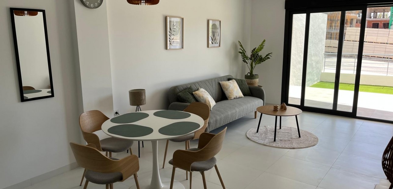 Herverkoop - Appartement / flat -
San Miguel de Salinas - San Miguel - Town