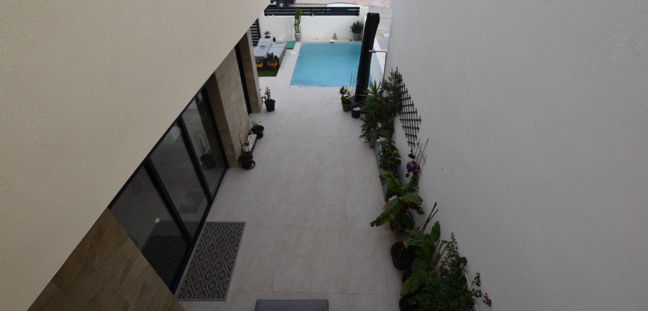 Herverkoop - Detached Villa -
Los Montesinos - Los Montesinos - Village