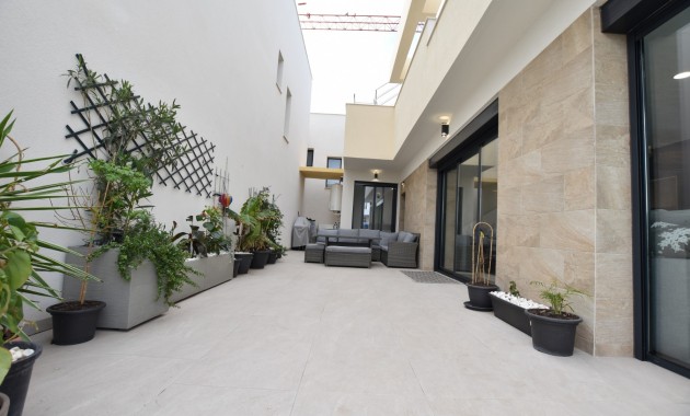 Herverkoop - Detached Villa -
Los Montesinos - Los Montesinos - Village