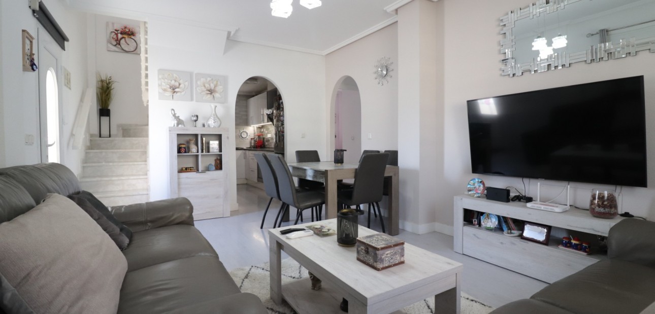 Herverkoop - Detached Villa -
Ciudad Quesada - Ciudad Quesada - Town