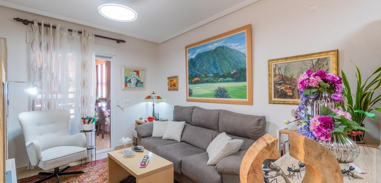 Herverkoop - Appartement / flat -
Torrevieja - Centro