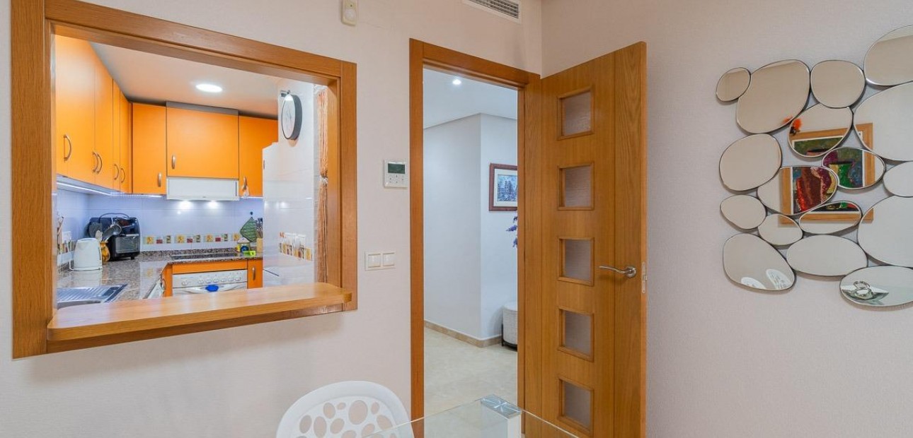 Herverkoop - Appartement / flat -
Torrevieja - Centro