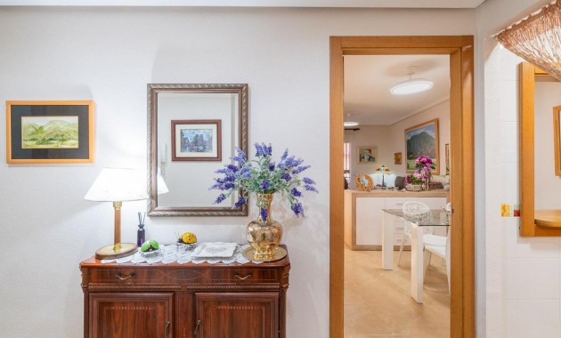 Herverkoop - Appartement / flat -
Torrevieja - Centro