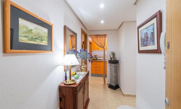 Herverkoop - Appartement / flat -
Torrevieja - Centro