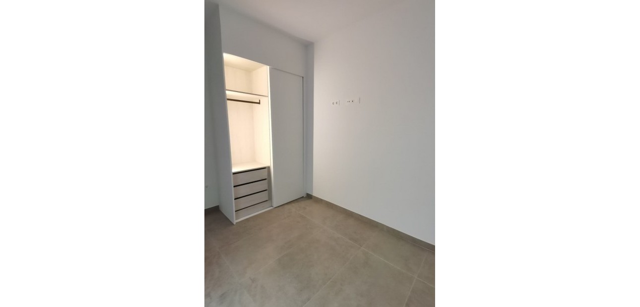 New Build - Apartment / flat -
Torrevieja - Torrevieja - Playa de los Locos