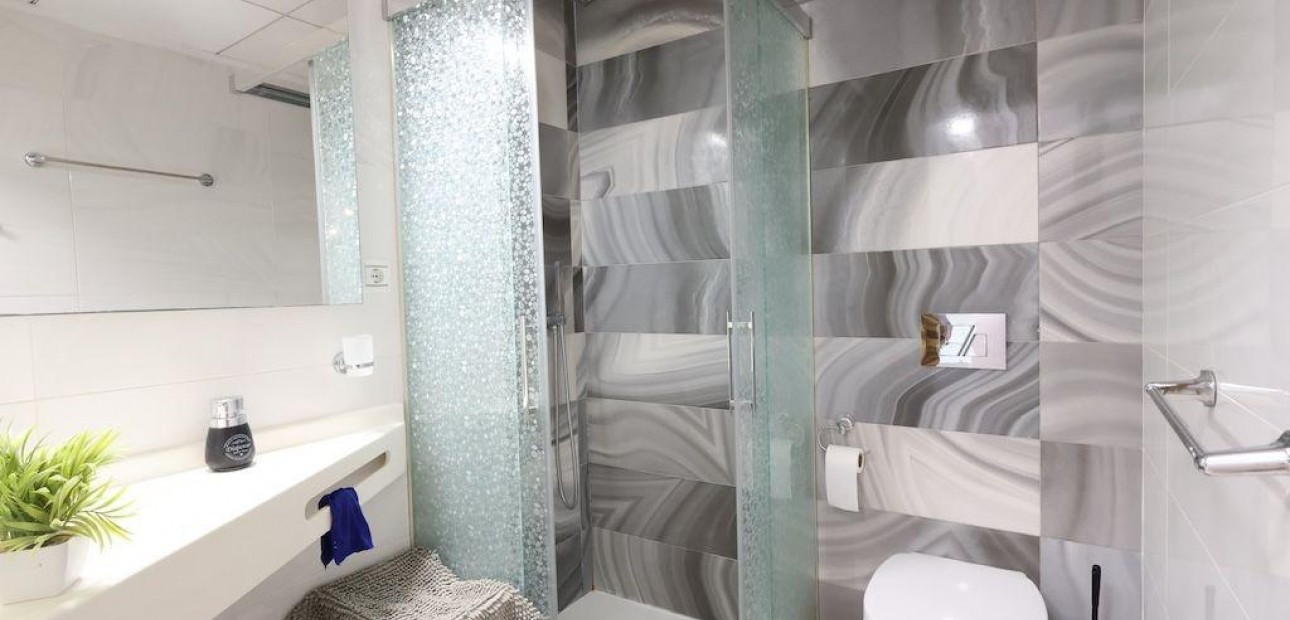 Herverkoop - Terraced house -
Orihuela Costa - Los Dolses