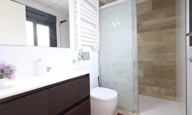 Herverkoop - Terraced house -
Orihuela Costa - Los Dolses