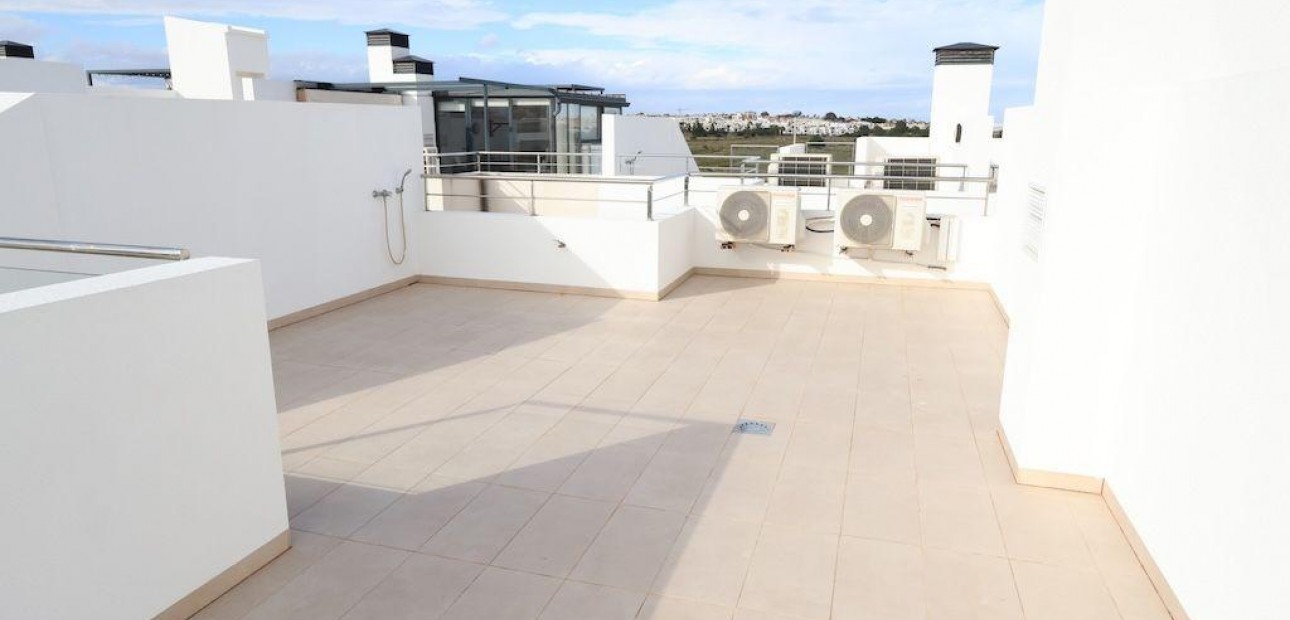 Herverkoop - Terraced house -
Orihuela Costa - Los Dolses