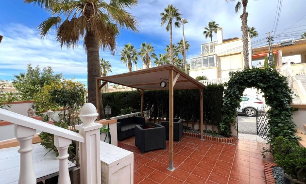 Herverkoop - Terraced house -
Orihuela Costa - Villamartín-Las Filipinas