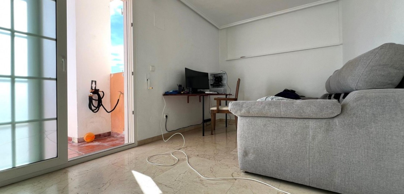 Herverkoop - Terraced house -
Orihuela Costa - Villamartín-Las Filipinas