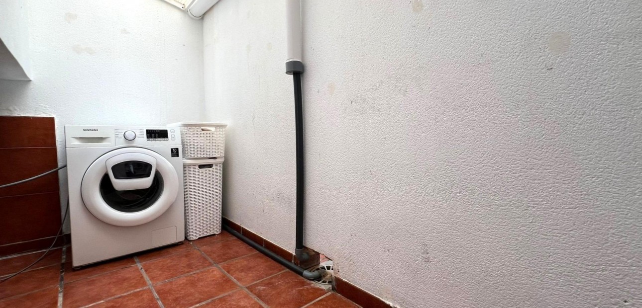 Herverkoop - Terraced house -
Orihuela Costa - Villamartín-Las Filipinas