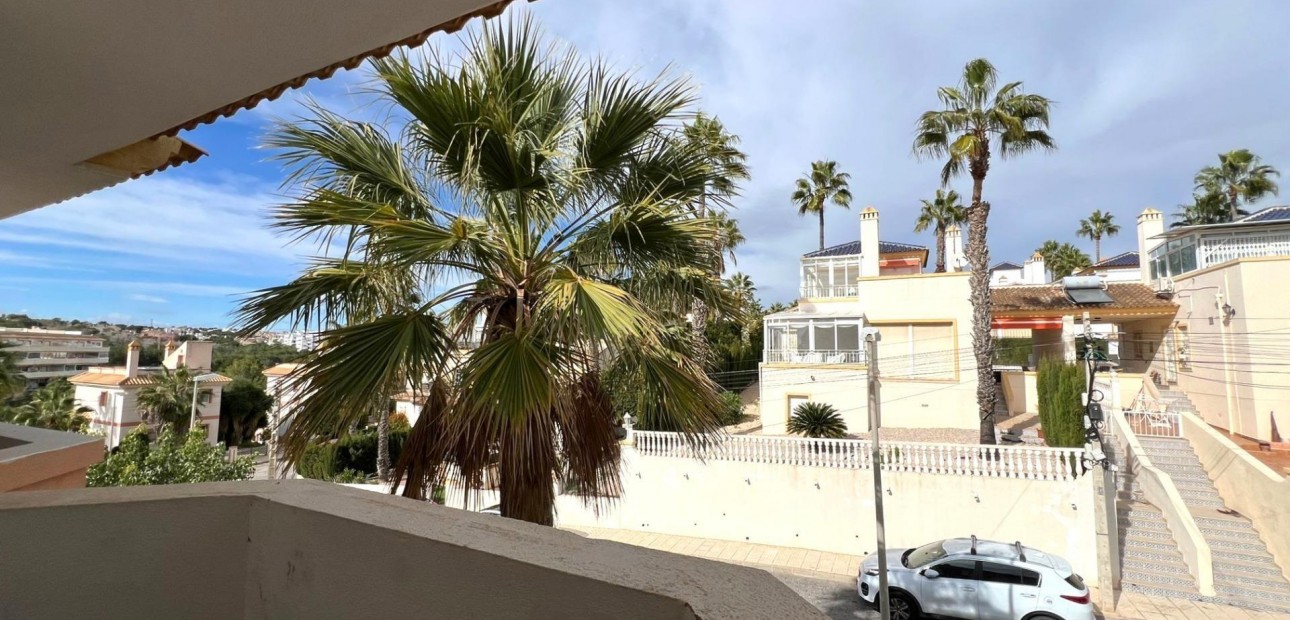 Herverkoop - Terraced house -
Orihuela Costa - Villamartín-Las Filipinas